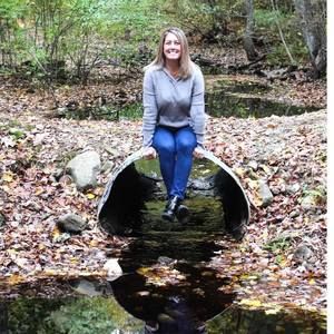 Meet your Posher, Julie